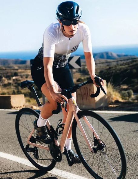 BIKE ULTRALIGHT V4.0 WHITE/BLACK, T1