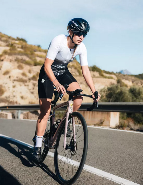 BIKE ULTRALIGHT V4.0 WHITE/BLACK, T1